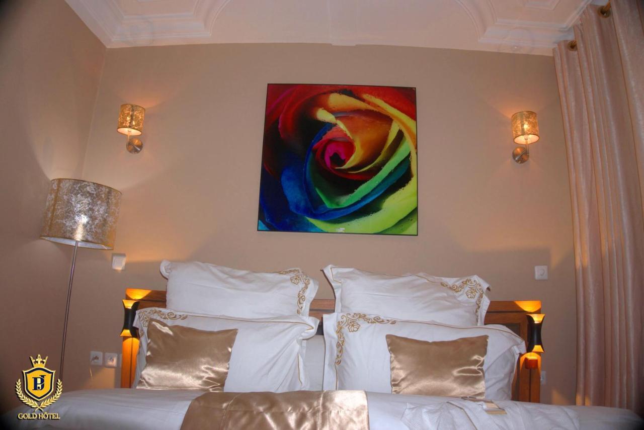 Gold Hotel Bafang Exterior foto