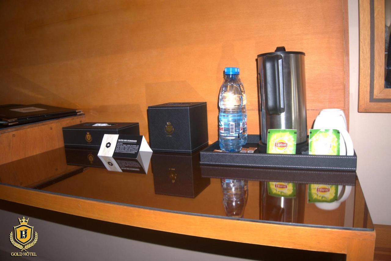Gold Hotel Bafang Exterior foto