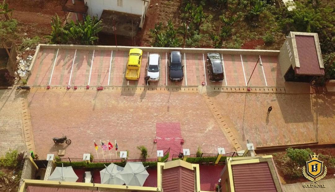 Gold Hotel Bafang Exterior foto